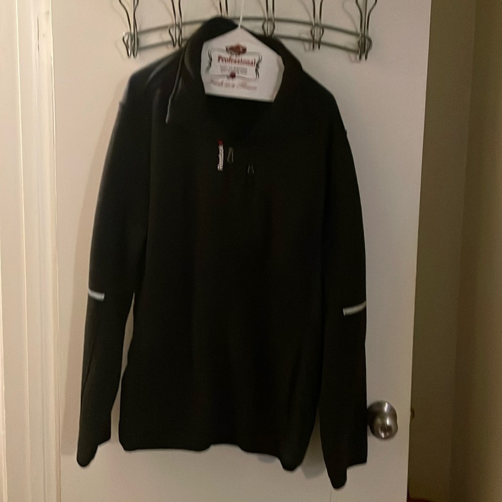 Men 2XL Reebok quilted jacket something like a sweater jacket